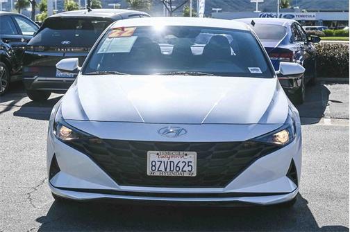 2022 Hyundai ELANTRA SEL