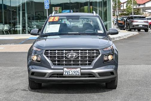 2025 Hyundai VENUE SEL