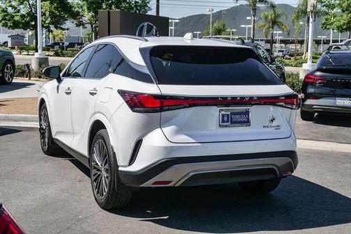 White Pearl 2023 Lexus RX 350h Luxury