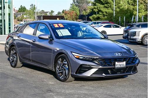2025 Hyundai ELANTRA SEL Convenience