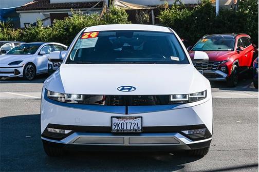 2024 Hyundai IONIQ 5 SE Standard Range