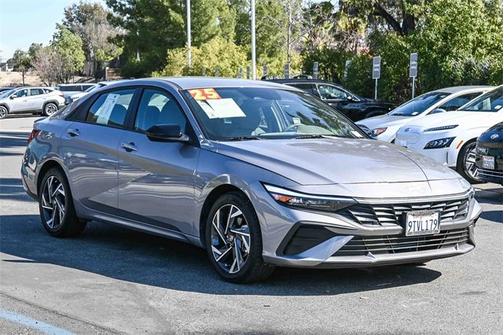 2025 Hyundai ELANTRA SEL Sport