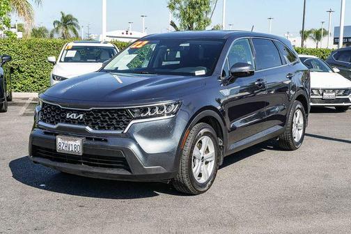 Gravity Grey 2022 Kia Sorento LX