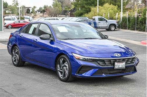 2025 Hyundai ELANTRA SEL Sport
