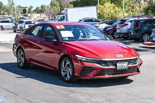 2025 Hyundai ELANTRA SEL Sport