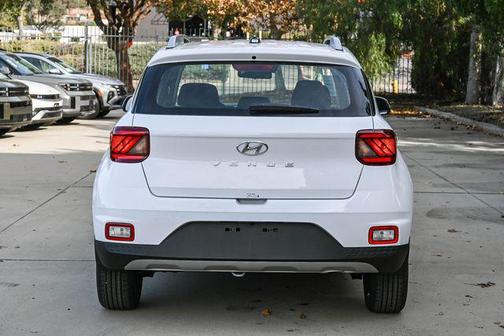 Lunar White 2026 Hyundai VENUE SEL
