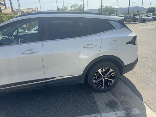Snow White Pearl 2023 Kia Sportage Hybrid EX