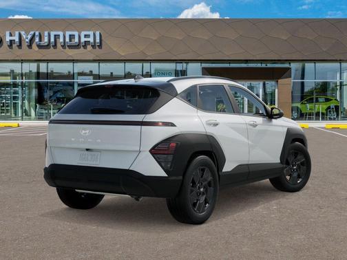 Atlas White 2027 Hyundai KONA SEL Sport