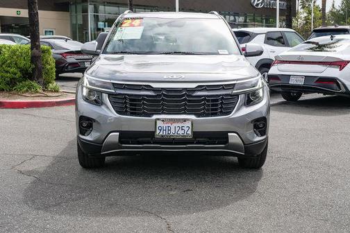 Steel Gray 2024 Kia Seltos EX
