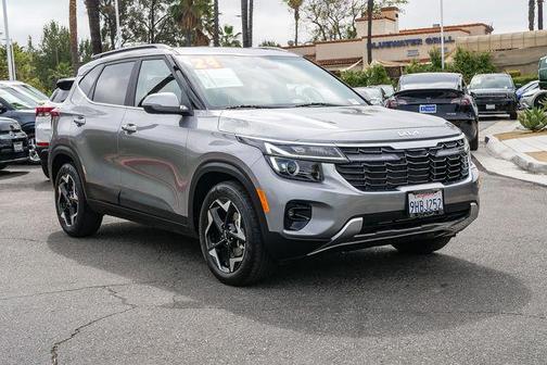 Steel Gray 2024 Kia Seltos EX