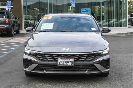 2025 Hyundai ELANTRA HEV SEL Sport