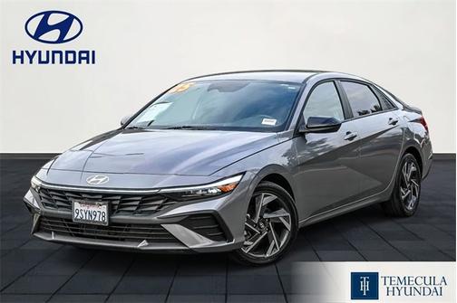 2025 Hyundai ELANTRA HEV SEL Sport