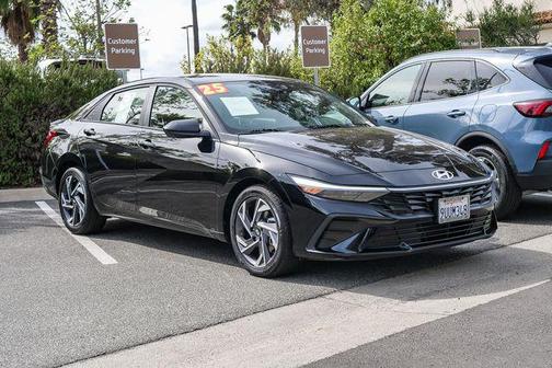 Abyss Black 2025 Hyundai ELANTRA Sport