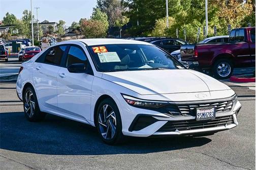 2025 Hyundai ELANTRA SEL Sport