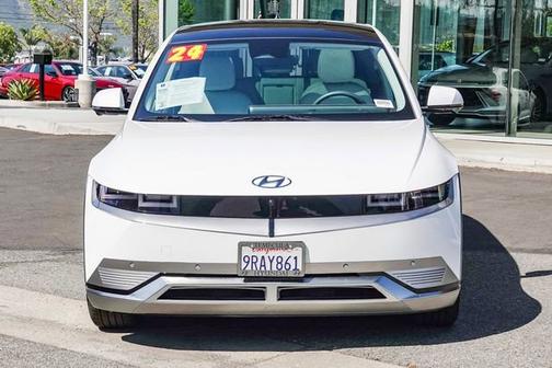 White 2024 Hyundai IONIQ 5 Limited