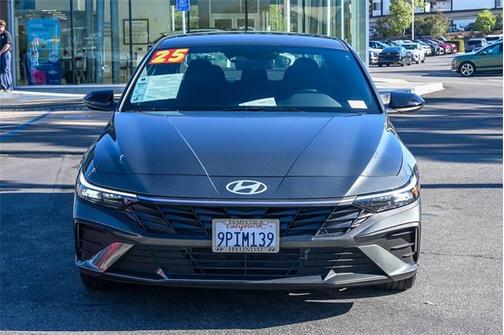 2025 Hyundai ELANTRA HEV SEL Sport
