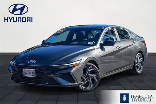 2025 Hyundai ELANTRA HEV SEL Sport