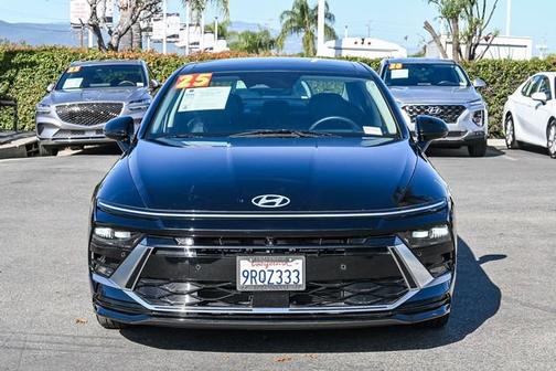 2025 Hyundai SONATA Hybrid Limited