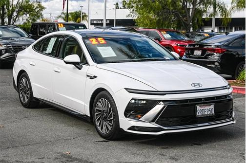 2025 Hyundai SONATA Hybrid Limited