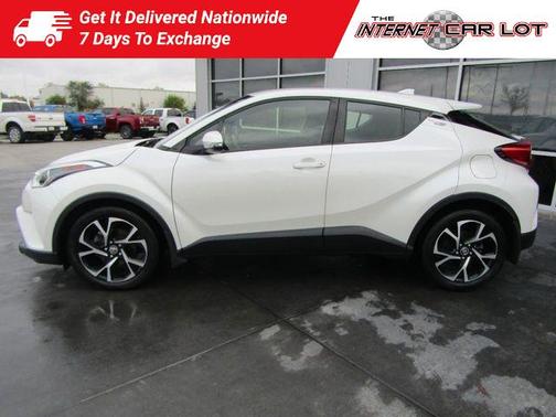 Photo 4 of 43 of 2018 Toyota C-HR XLE