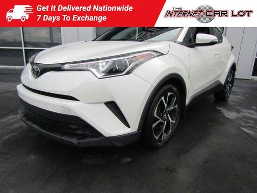 Photo 3 of 43 of 2018 Toyota C-HR XLE