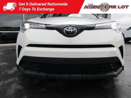 Photo 2 of 43 of 2018 Toyota C-HR XLE
