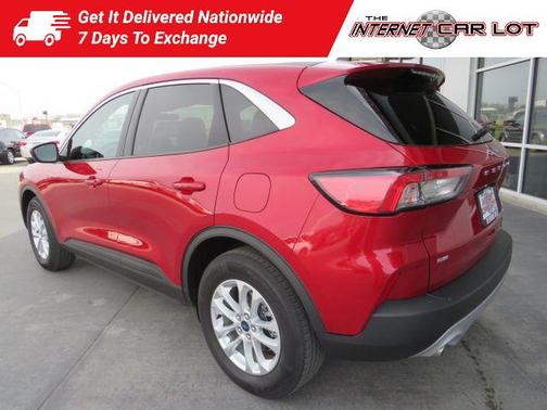 Photo 5 of 45 of 2020 Ford Escape SE
