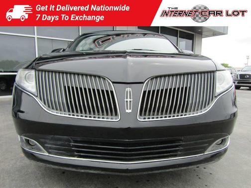 Photo 2 of 52 of 2016 Lincoln MKT