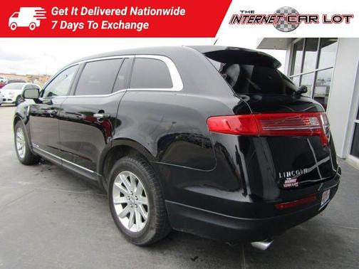 Photo 5 of 52 of 2016 Lincoln MKT