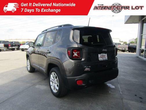 Photo 5 of 48 of 2018 Jeep Renegade Latitude