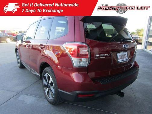 Photo 5 of 48 of 2018 Subaru Forester 2.5i Premium