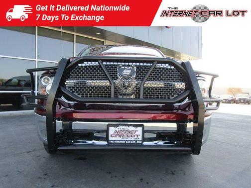 Photo 2 of 47 of 2019 RAM 1500 Classic SLT