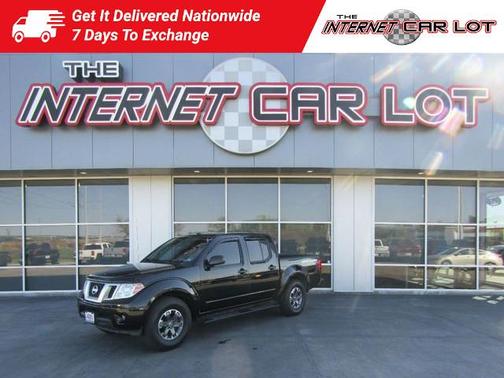 Photo 1 of 42 of 2016 Nissan Frontier Desert Runner