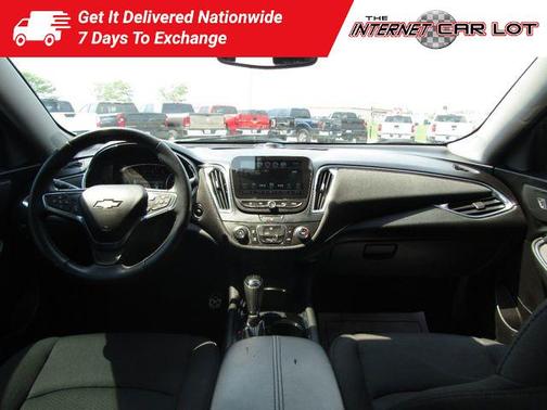 2017 Chevrolet Malibu 1LT for sale in Chicago, IL - image 11