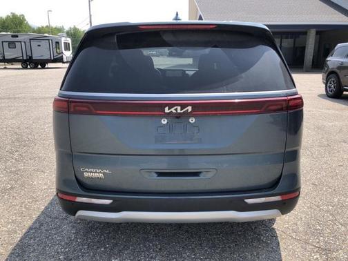 2023 Kia Carnival EX