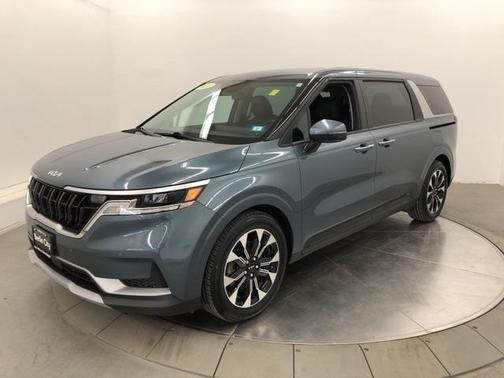 2023 Kia Carnival EX