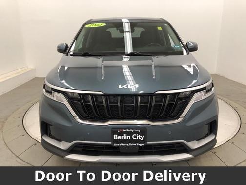 2023 Kia Carnival EX