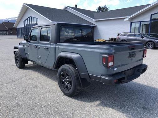 2025 Jeep Gladiator Sport