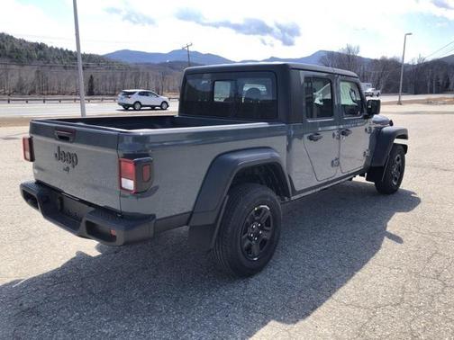 2025 Jeep Gladiator Sport