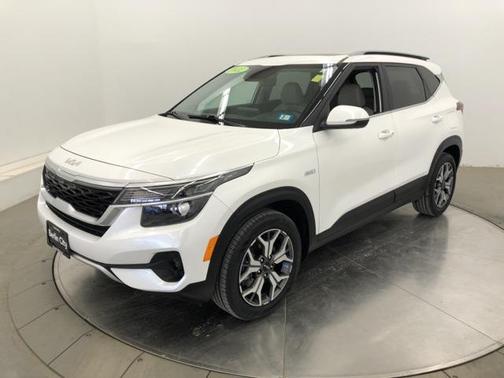2022 Kia Seltos EX