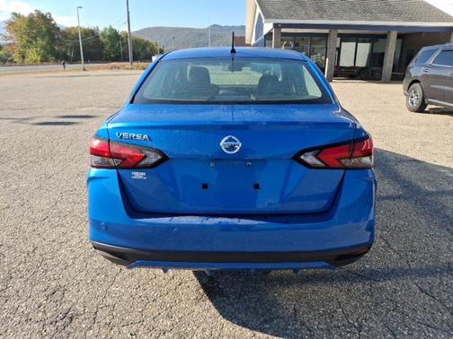 2020 Nissan Versa 1.6 S
