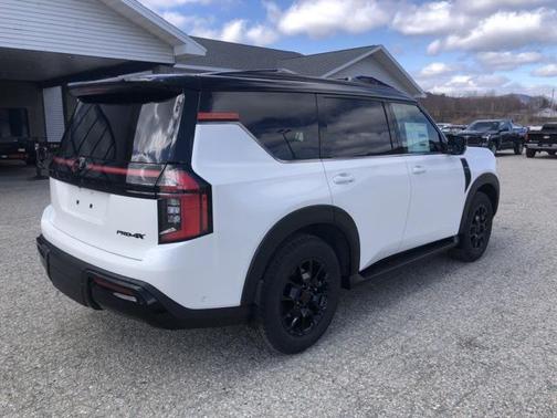 2025 Nissan Armada PRO-4X 4WD