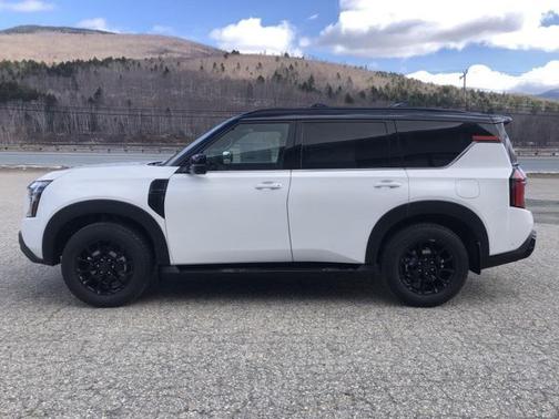 2025 Nissan Armada PRO-4X 4WD