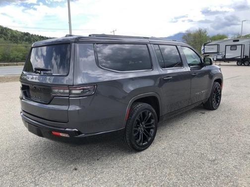2024 Jeep Grand Wagoneer L Series II 4x4