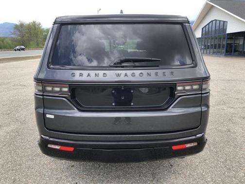 2024 Jeep Grand Wagoneer L Series II 4x4