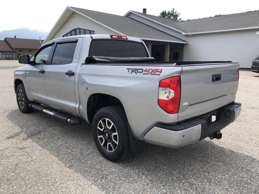 2018 Toyota Tundra SR5