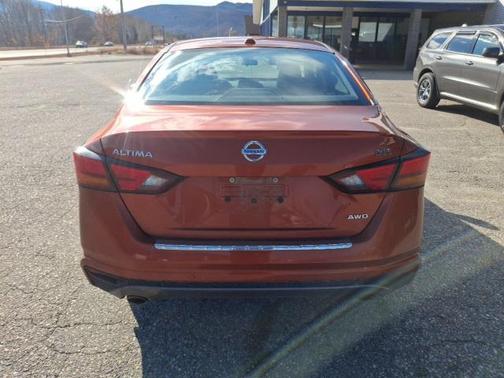 2021 Nissan Altima SR Intelligent AWD