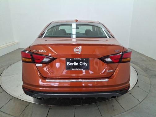 2021 Nissan Altima SR Intelligent AWD