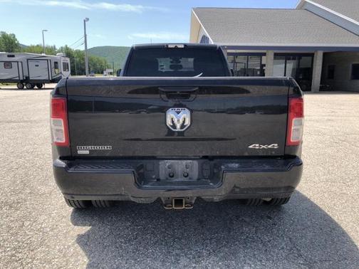 2021 RAM 3500 Big Horn Crew Cab 4x4 8' Box
