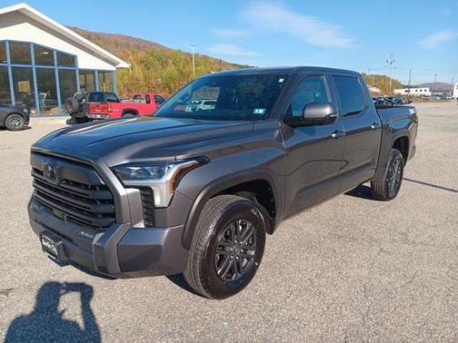 2025 Toyota Tundra SR5